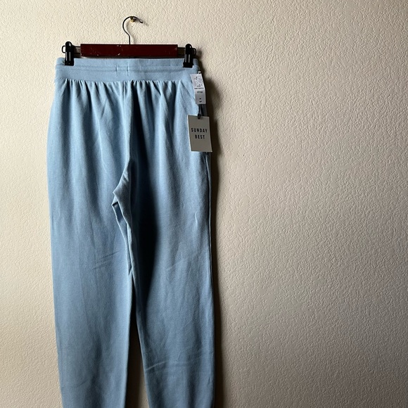 (SOLD ON INSTA) - ARITZIA SUNDAY BEST BABY WAFFLE JOGGERS - - Picture 5 of 9